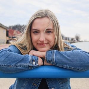 Meet your Posher, Lizzie